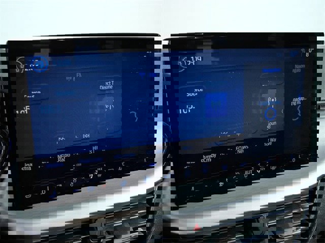 Certified 2025 Ford Escape Platinum w/ Premium Technology Package image 23