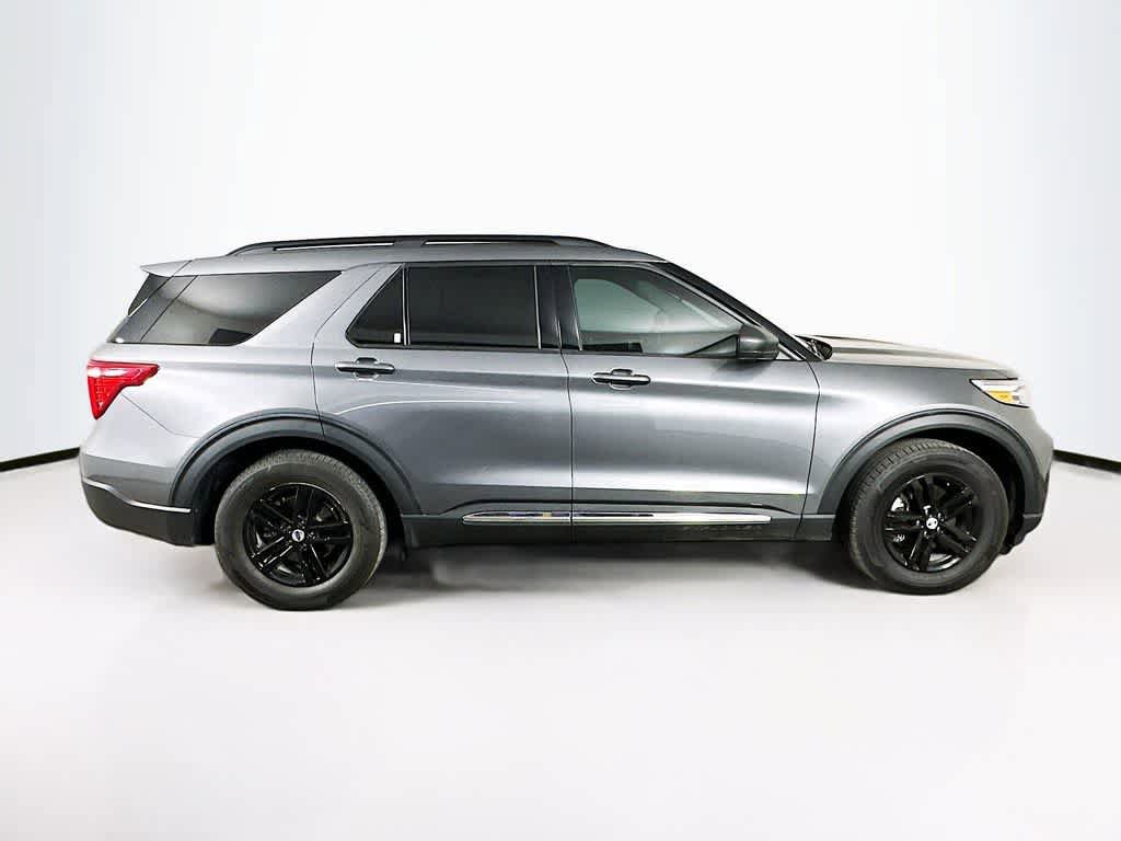 Certified 2024 Ford Explorer XLT RWD image 25