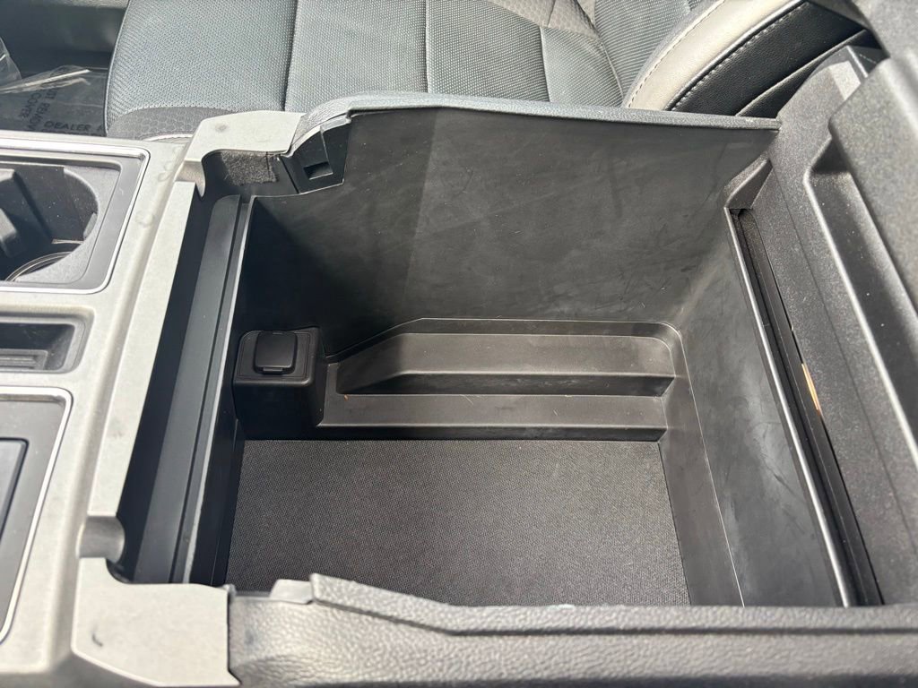 Certified 2020 Ford F150 Raptor w/ Equipment Group 802A Luxury image 27