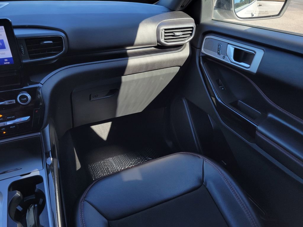 Certified 2023 Ford Explorer ST-Line w/ Class IV Trailer Tow Package image 21