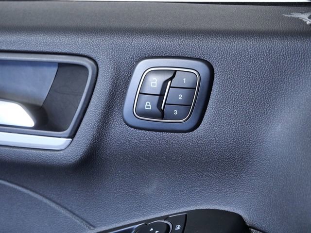 Certified 2025 Ford Escape Platinum image 27