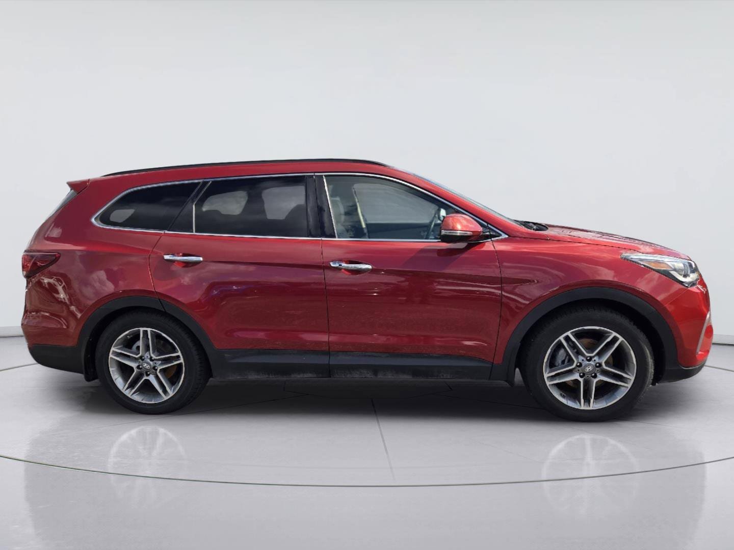 Used 2018 Hyundai Santa Fe FWD image 6