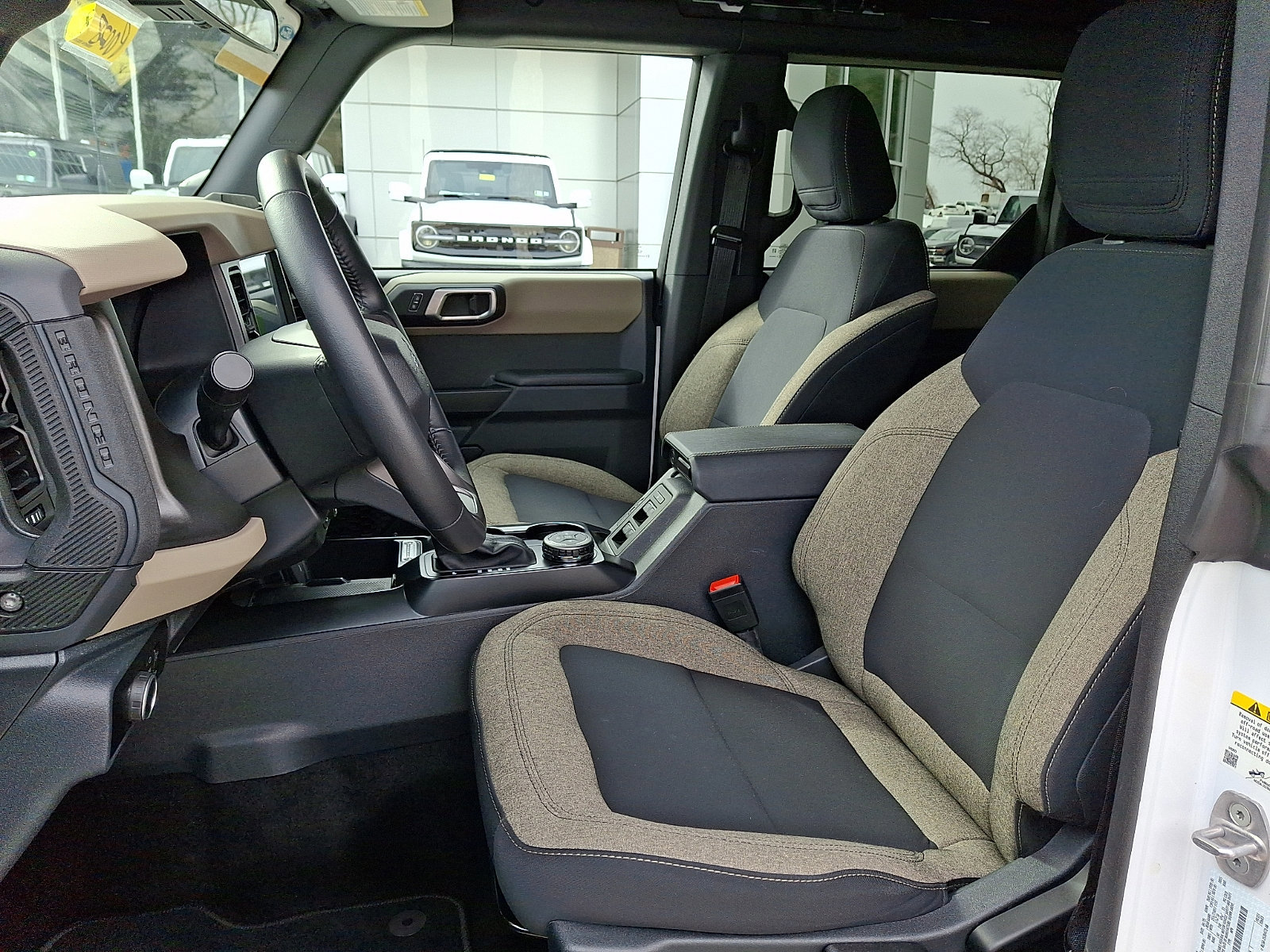 Certified 2025 Ford Bronco Big Bend image 16