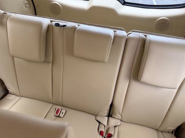 Used 2019 Toyota Highlander Limited Platinum AWD/4WD image 10