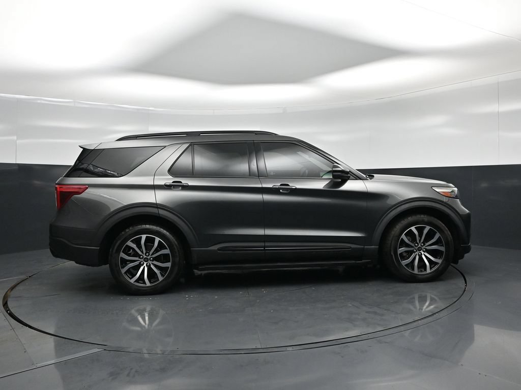 Certified 2020 Ford Explorer ST w/ Premium Technology Package AWD/4WD image 28