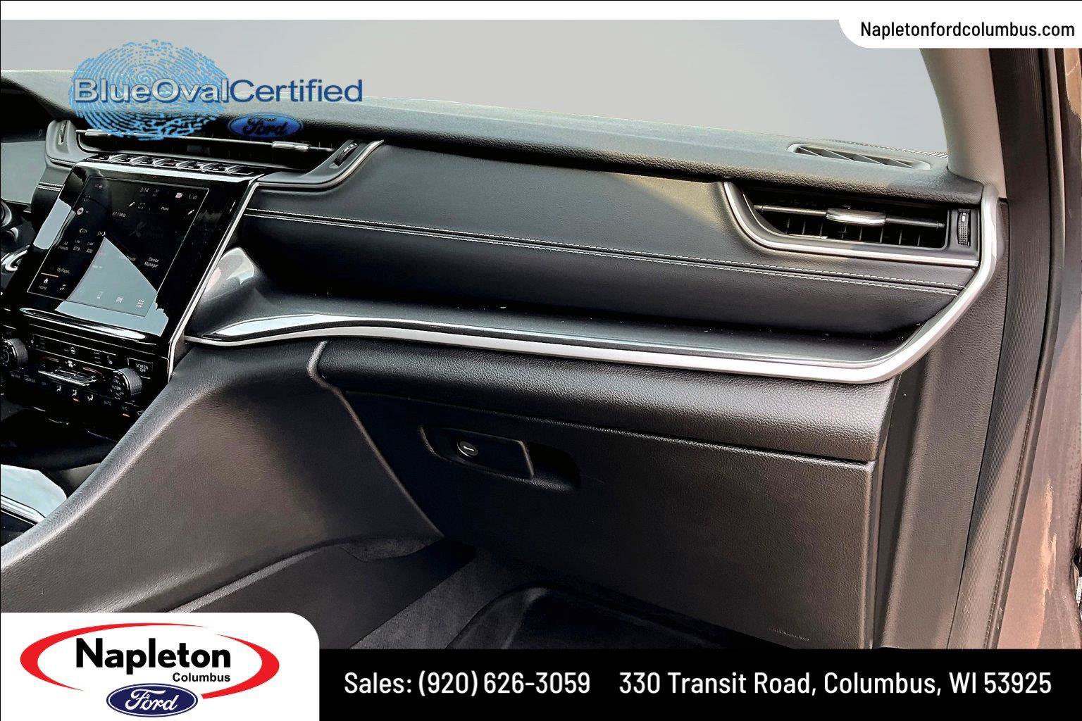 Used 2022 Jeep Grand Cherokee Laredo w/ Luxury Tech Group I AWD/4WD image 18
