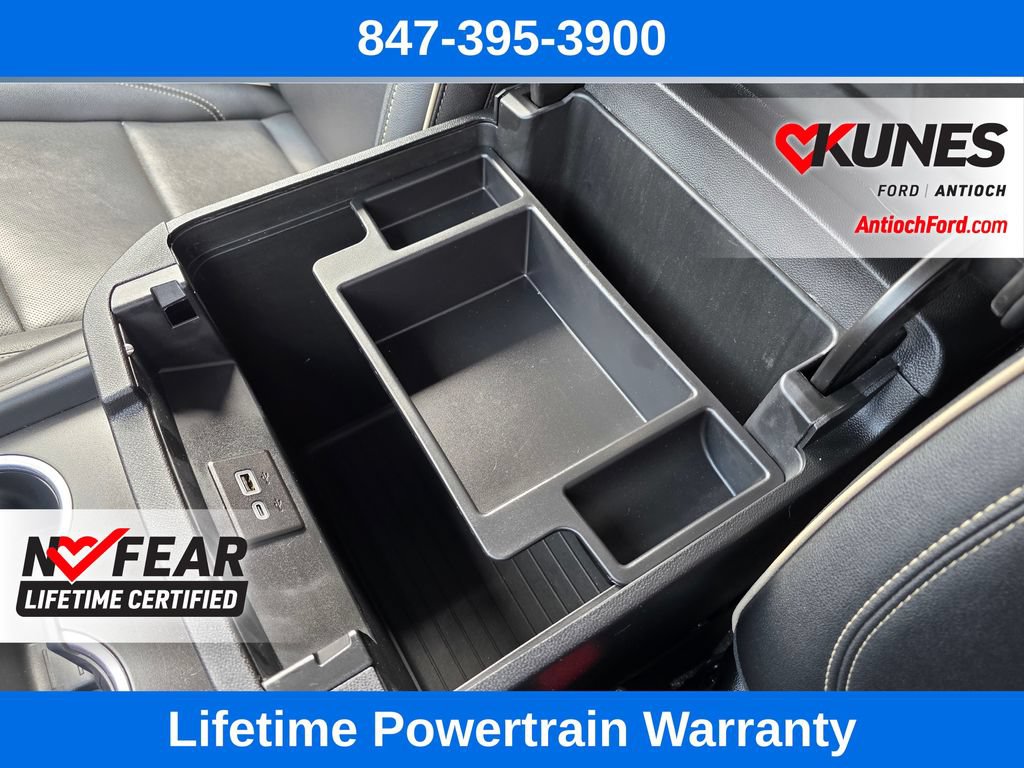 Used 2024 Chevrolet Suburban Premier AWD/4WD image 34