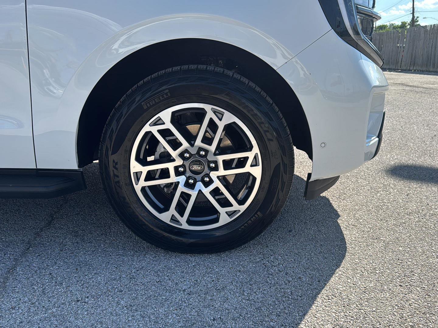 Certified 2025 Ford Expedition Active image 9