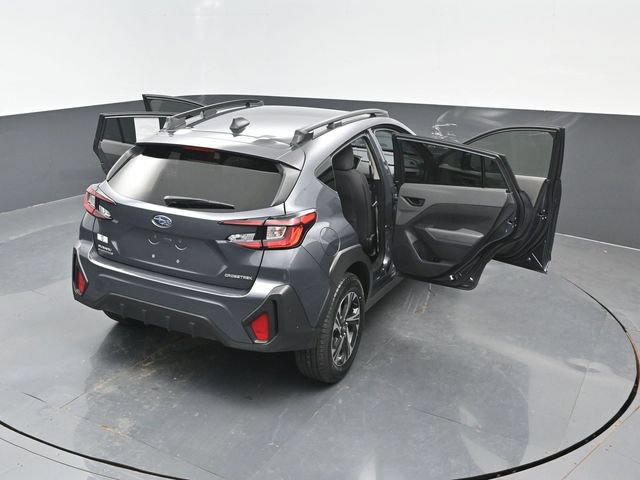 Used 2025 Subaru Crosstrek 2.5i Premium AWD/4WD image 25