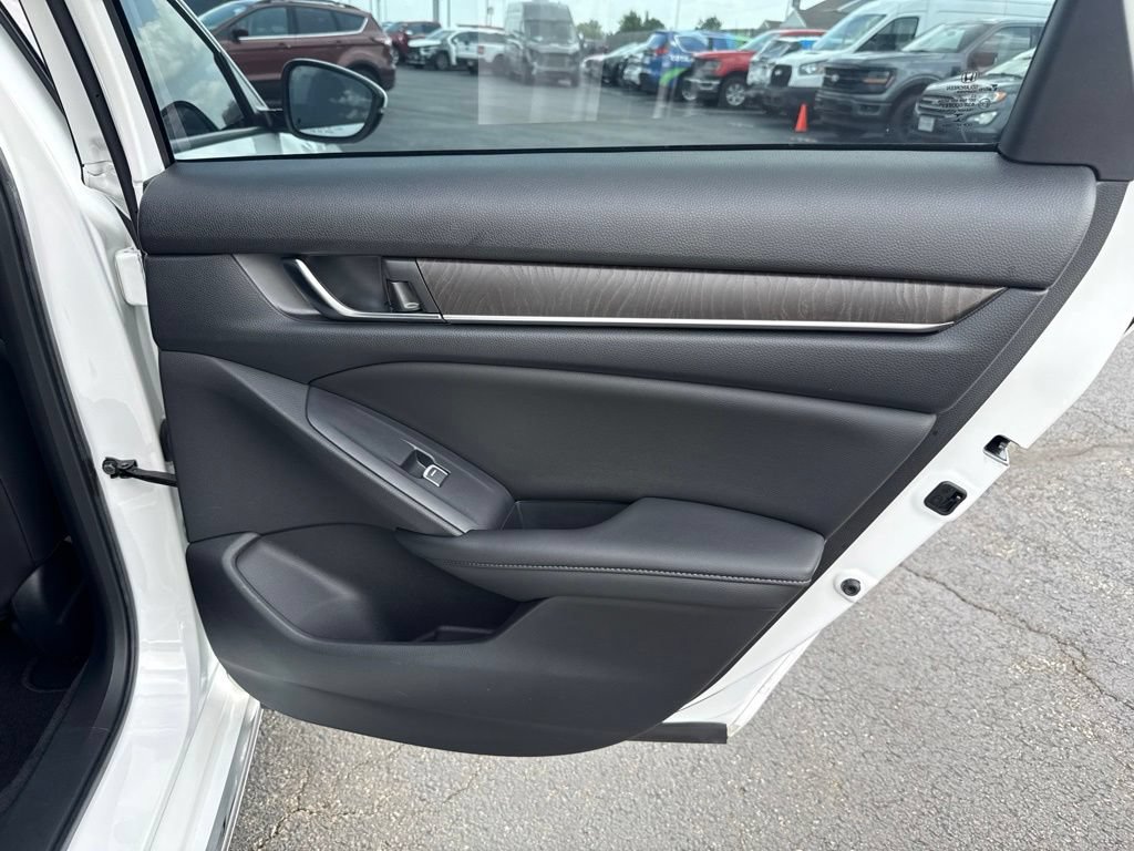 Used 2020 Honda Accord EX-L image 36