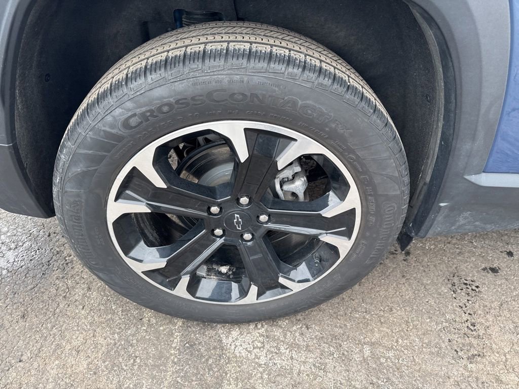 Used 2025 Chevrolet Equinox LT w/ Safety and Technology Package image 47