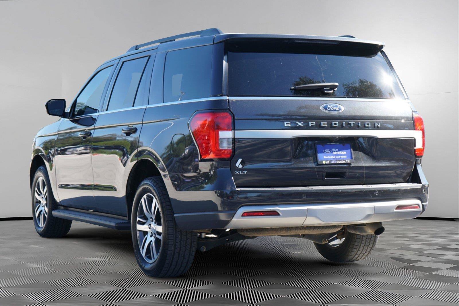 Certified 2023 Ford Expedition XLT RWD image 6