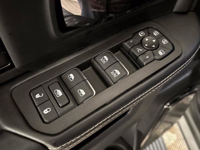 Used 2026 RAM 2500 Limited AWD/4WD image 17