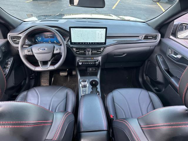 Certified 2025 Ford Escape ST-Line Elite w/ Premium Technology Package AWD/4WD image 15