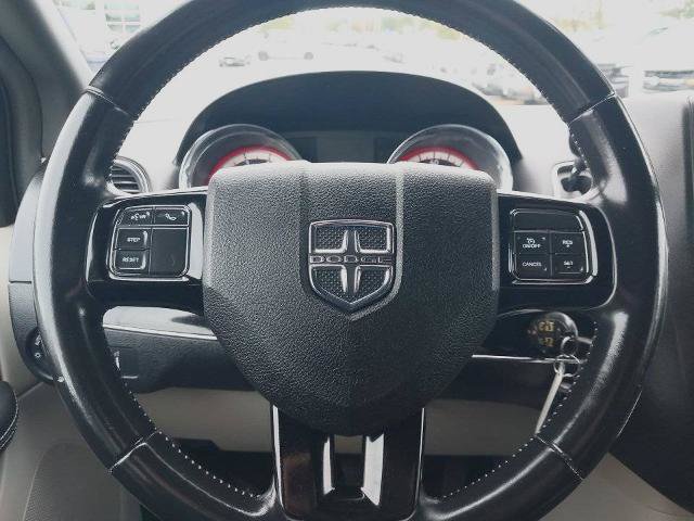 Used 2019 Dodge Grand Caravan SXT FWD image 18