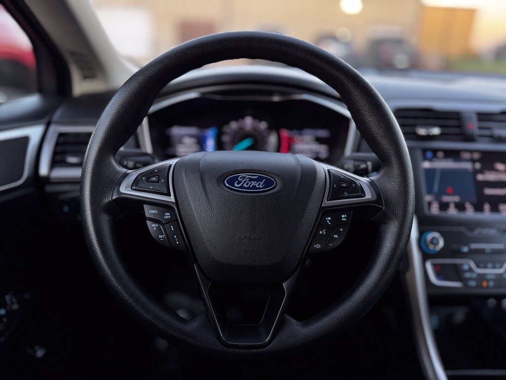 Certified 2019 Ford Fusion SE FWD image 34