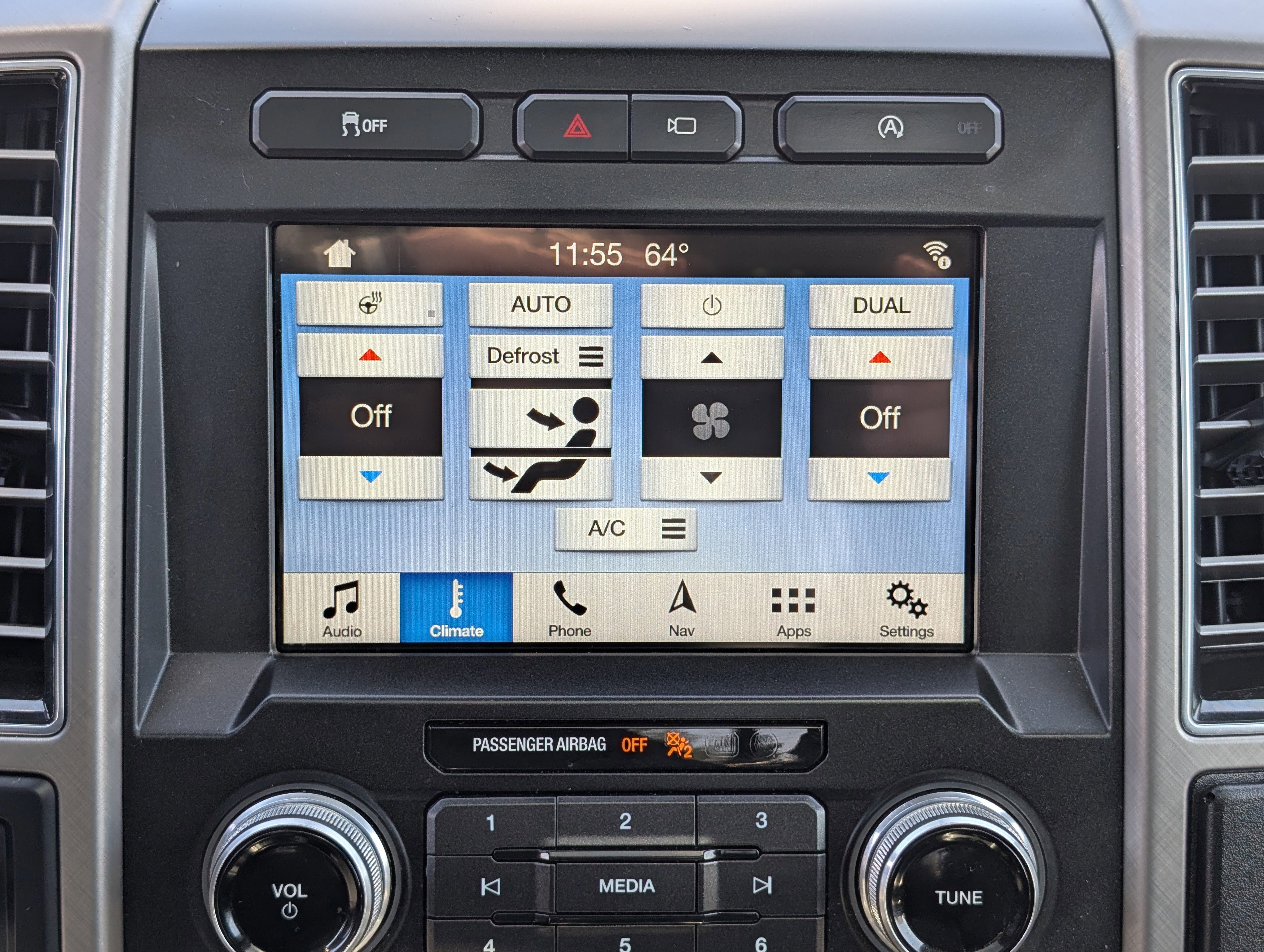 Certified 2018 Ford F150 Limited w/ Trailer Tow Package image 29