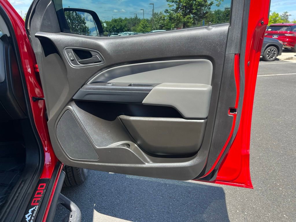 Used 2017 Chevrolet Colorado W/T w/ Custom Special Edition AWD/4WD image 18
