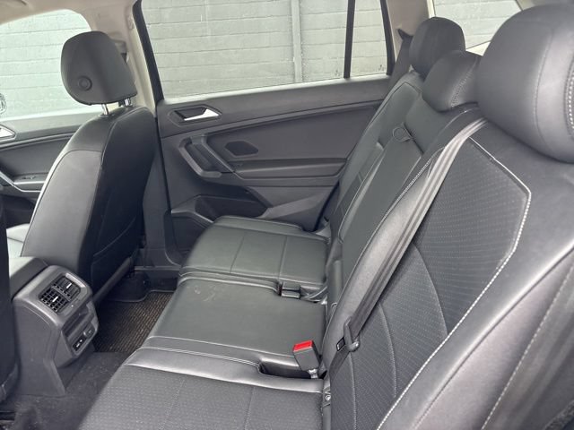 Used 2019 Volkswagen Tiguan SE w/ Panoramic Sunroof Package AWD/4WD image 39