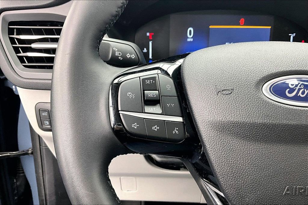Certified 2024 Ford Escape SE FWD image 18