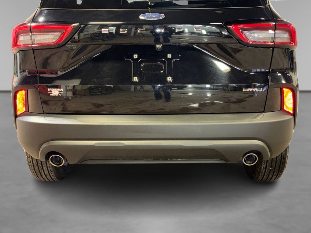 Certified 2025 Ford Escape ST-Line image 5