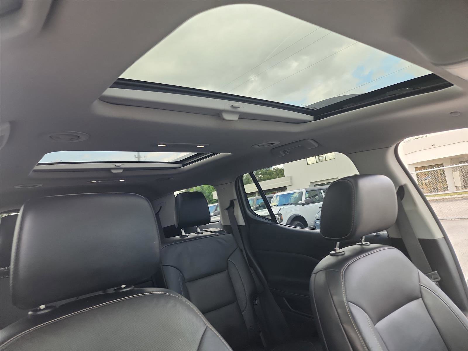 Used 2019 GMC Acadia SLT image 34