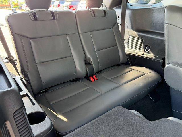 Certified 2025 Ford Explorer Active w/ Active Comfort Package AWD/4WD image 32