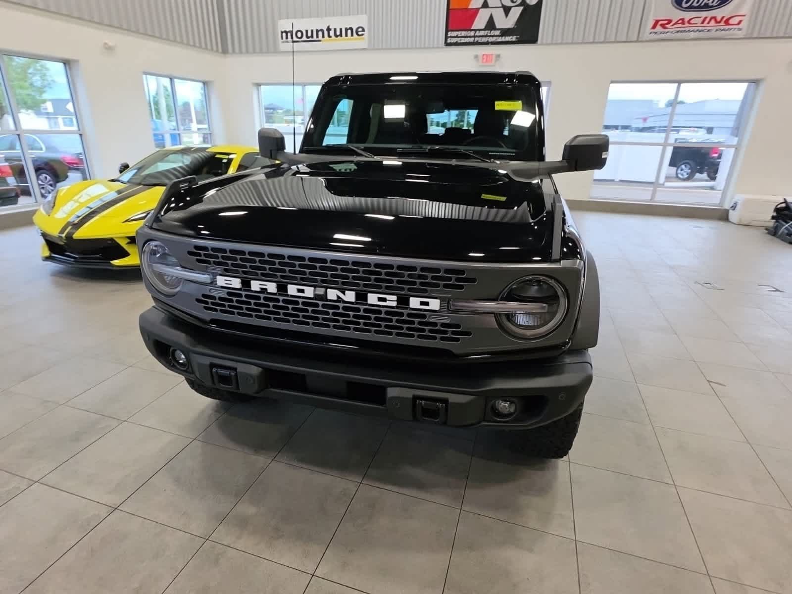 Certified 2023 Ford Bronco Badlands AWD/4WD image 2