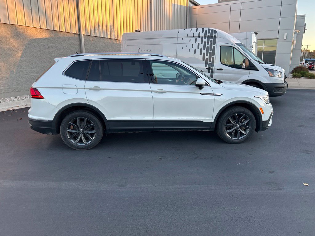 Used 2023 Volkswagen Tiguan SE AWD/4WD image 7