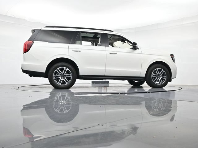 Certified 2025 Ford Expedition Active AWD/4WD image 37