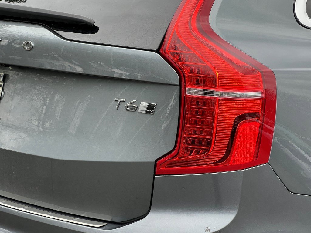 Used 2019 Volvo XC90 T6 Inscription w/ Luxury Package image 6