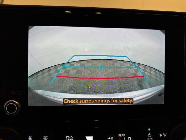 Used 2023 Toyota Highlander L image 27