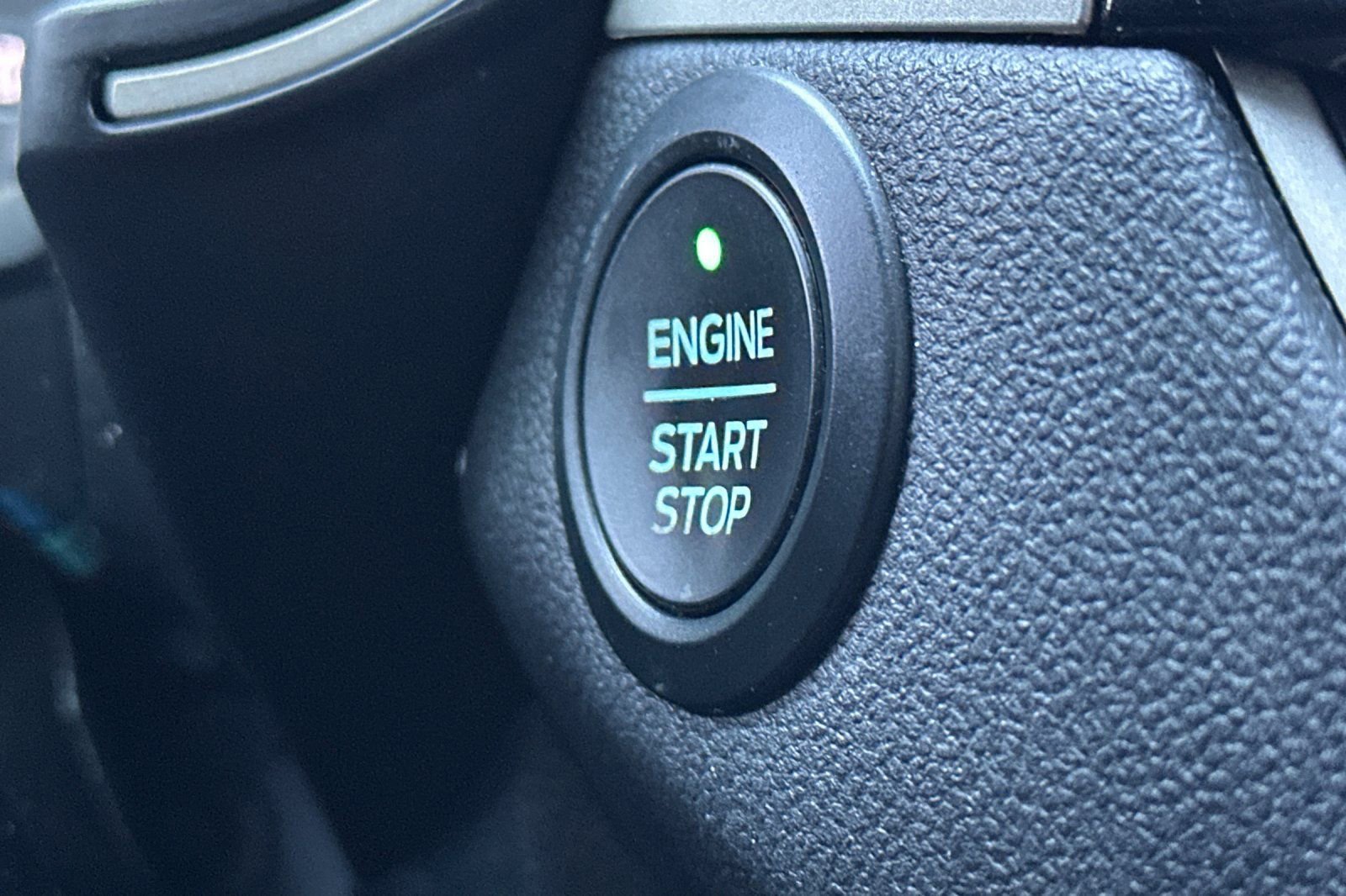 Certified 2021 Ford Escape SE w/ SE Sport Appearance Package FWD image 22