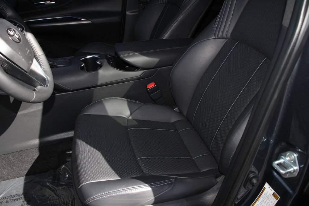 Used 2024 Toyota Venza Limited AWD/4WD image 23