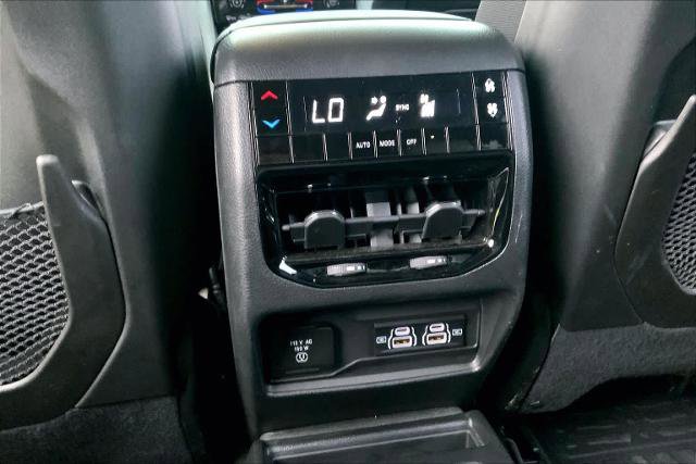 Used 2025 Jeep Grand Cherokee L Altitude AWD/4WD image 33