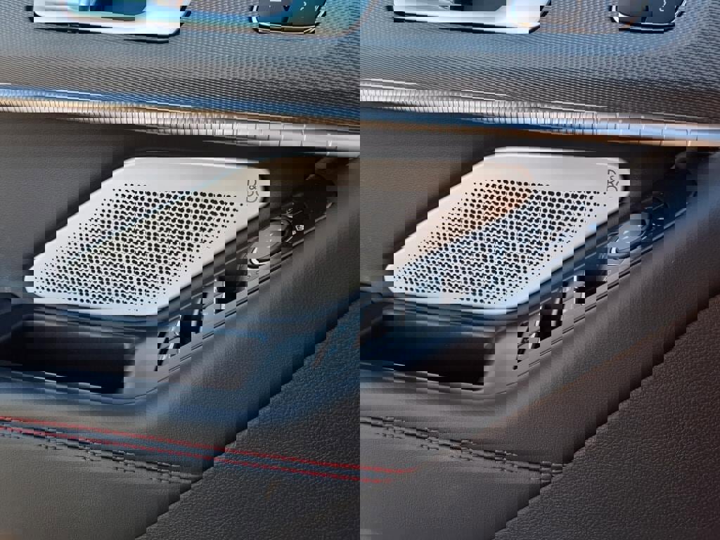 Certified 2025 Ford Explorer ST image 24