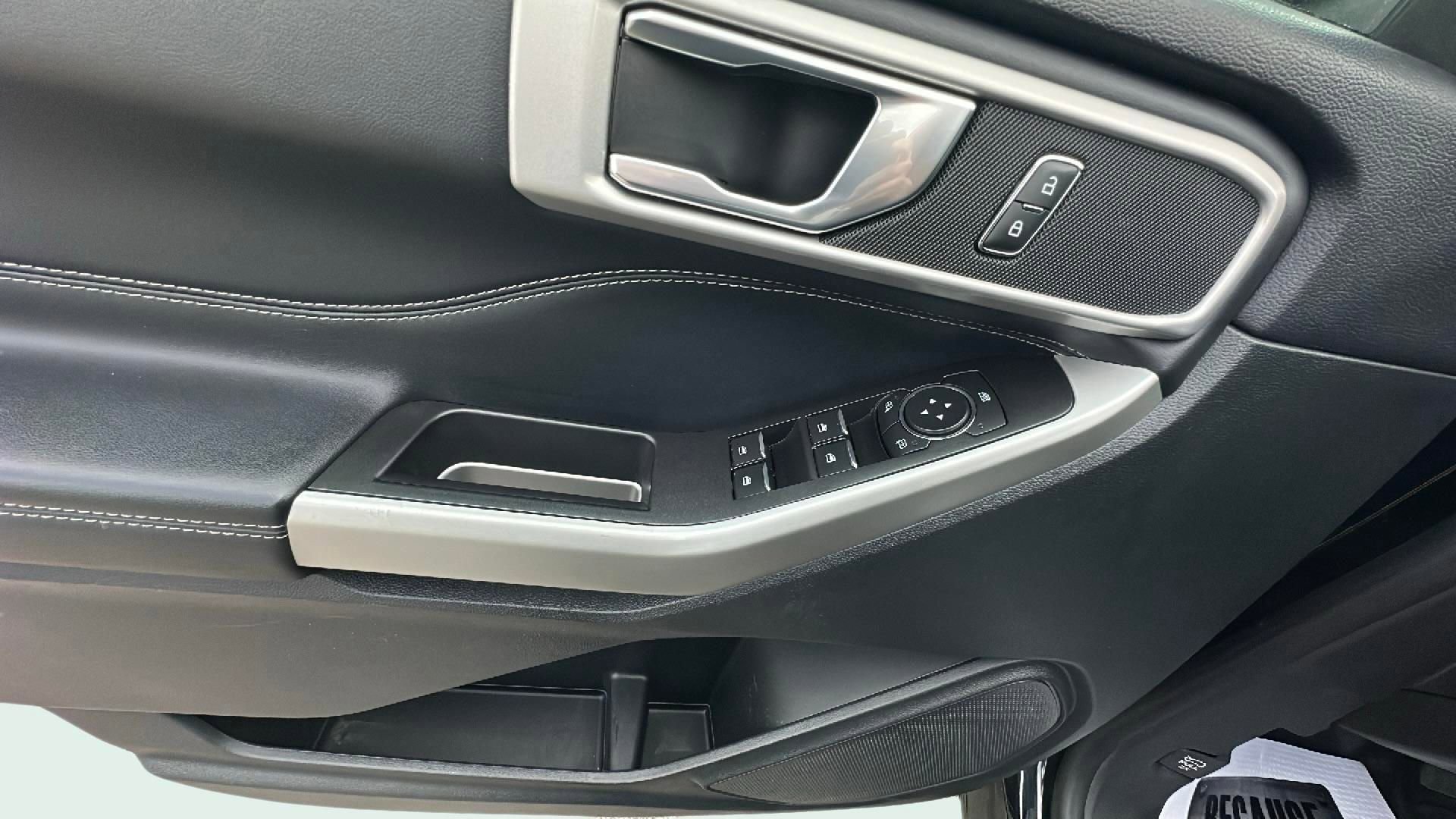 Certified 2022 Ford Explorer XLT image 26