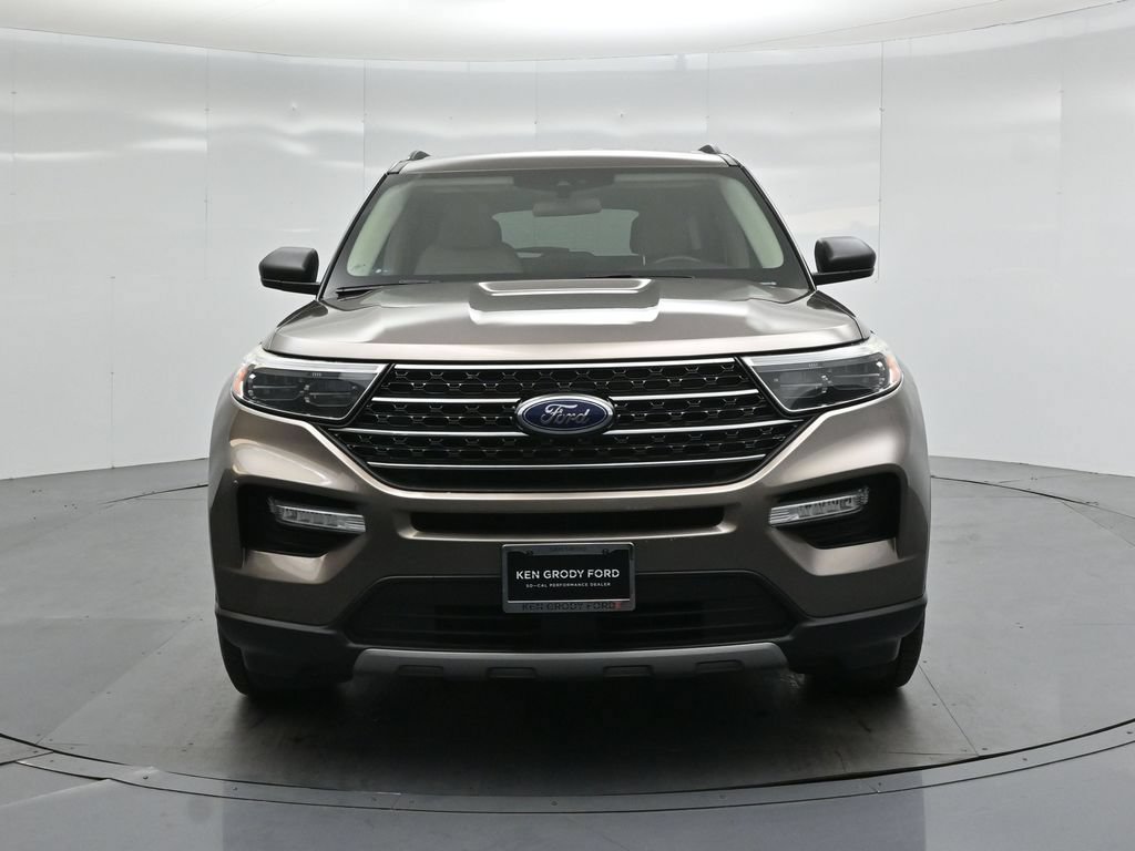 Certified 2021 Ford Explorer XLT w/ Equipment Group 202A RWD image 53