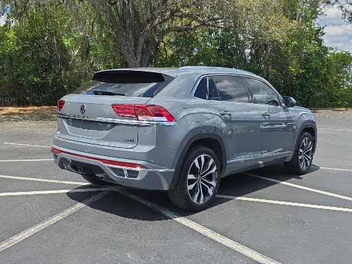 Used 2023 Volkswagen Atlas Cross Sport SEL Premium R-Line AWD/4WD image 2