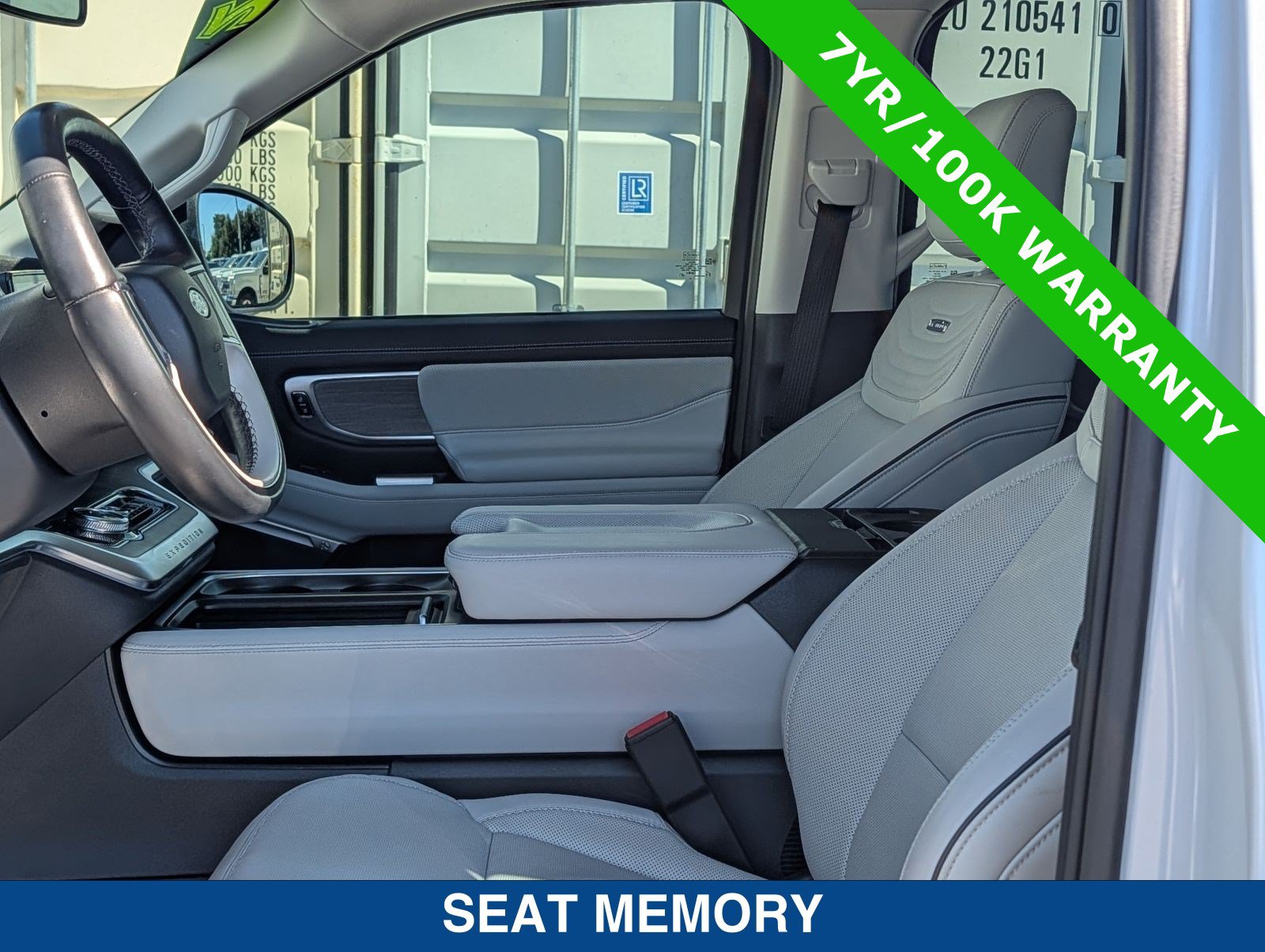 Certified 2025 Ford Expedition Platinum w/ Platinum Ultimate Package AWD/4WD image 22