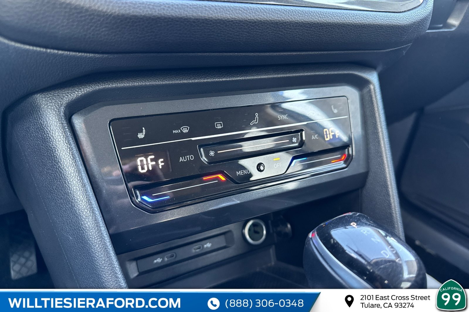 Used 2024 Volkswagen Tiguan SE image 24