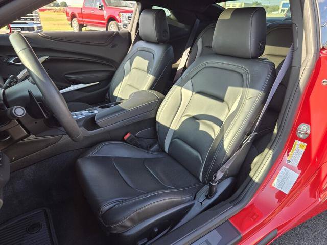 Used 2017 Chevrolet Camaro LT RWD image 10