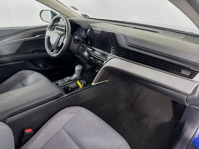 Used 2025 Toyota Camry LE AWD/4WD image 26
