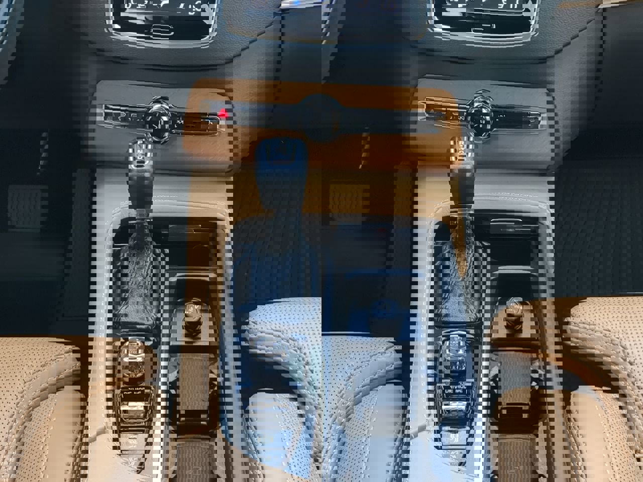 Used 2019 Volvo XC90 T6 Inscription w/ Luxury Package image 17