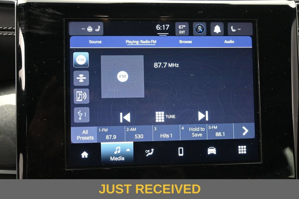 Used 2023 Jeep Grand Cherokee L Laredo AWD/4WD image 12