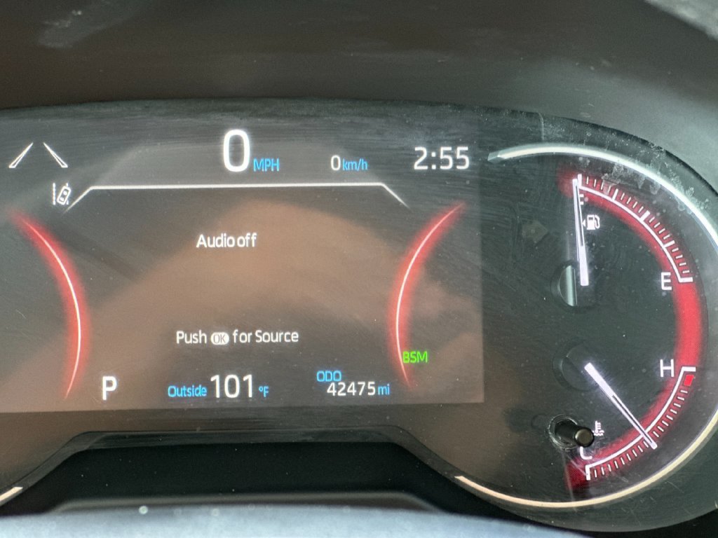 Used 2023 Toyota RAV4 XLE Premium FWD image 26