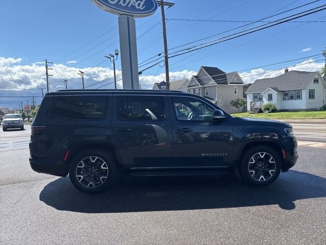 Used 2024 Jeep Wagoneer Series III image 5