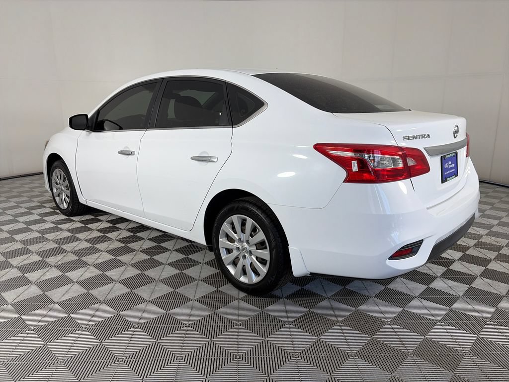 Used 2017 Nissan Sentra S FWD image 5