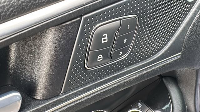 Certified 2020 Ford Edge Titanium image 12