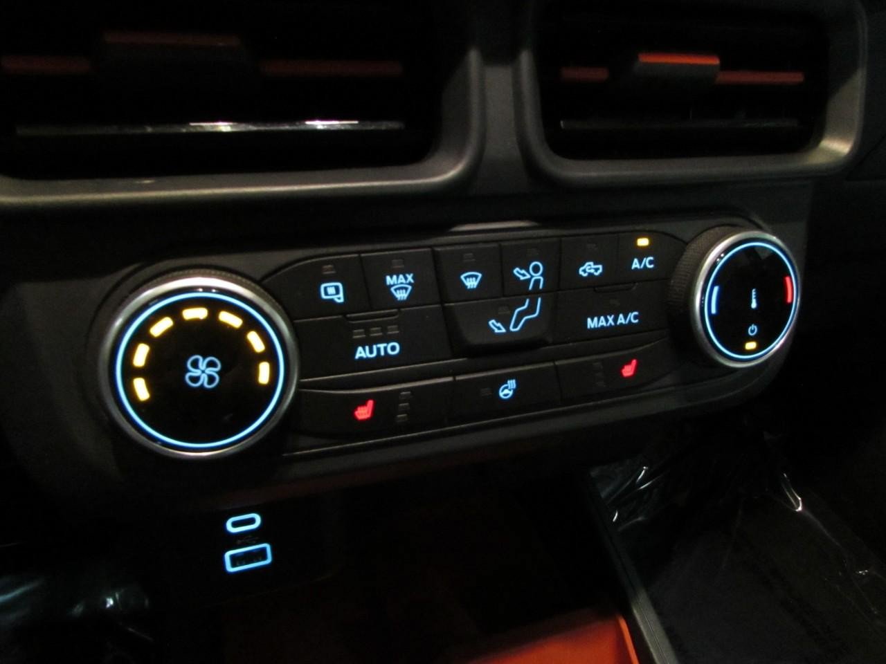 Certified 2022 Ford Maverick XLT w/ Equipment Group 300A Standard AWD/4WD image 29